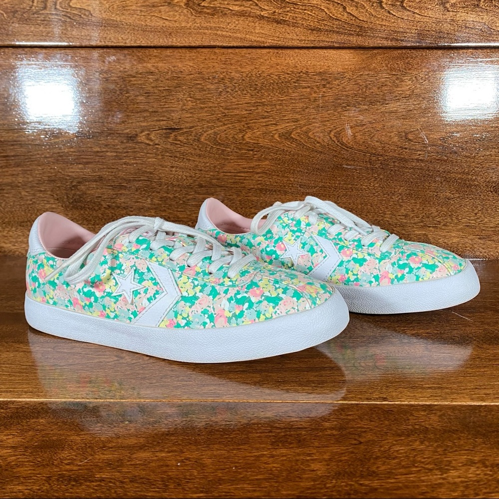 Converse One Star Womens Size 7.5 US Low Top Breakpoint Ox Colorful Floral